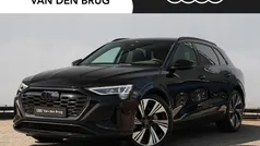 Zwart Gebruikt 2023 Audi Q8 e-tron SUV | € 56.795 (Eerlijke prijs)