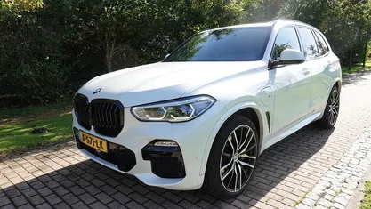 Wit Gebruikt 2021 BMW X5 Executive SUV | € 52.950 (Eerlijke prijs)