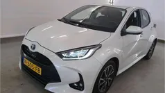 Wit Gebruikt 2021 Toyota Yaris Hybrid Hatchback | € 20.850 (Eerlijke prijs)