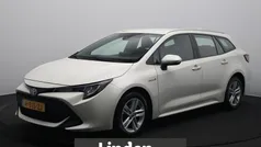 Wit Gebruikt 2020 Toyota Corolla Business Edition Stationwagen | € 19.845 (Eerlijke prijs)