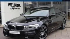Zwart Gebruikt 2019 BMW 520 Executive Sedan | € 29.950 (Eerlijke prijs)