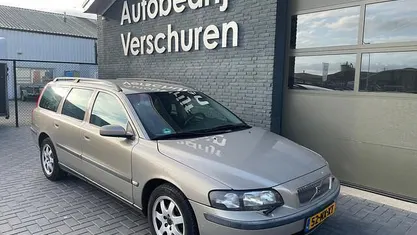 Occasion 2004 Volvo V70 Comfort Stationwagen | € 2.245 (Eerlijke prijs)