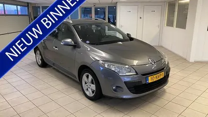 Grijs (metallic) Occasion 2010 Renault Mégane GrandTour Dynamique Stationwagen | € 3.450 (Eerlijke prijs)