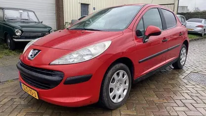 Occasion Peugeot 207 75 PK (55 kW) 2006 Rood Hatchback