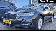 Gebruikt 2024 Skoda Octavia Ambition Hatchback | € 26.900 (Eerlijke prijs)