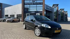 Zwart Gebruikt 2008 Fiat Grande Punto Dynamic Hatchback | € 2.390 (Eerlijke prijs)