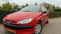 Rood Gebruikt 2004 Peugeot 206 Hatchback | € 1.750 (Eerlijke prijs)