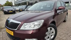 Rood Gebruikt 2011 Skoda Octavia Elegance Stationwagen | € 7.950 (Eerlijke prijs)