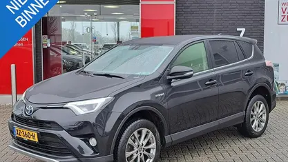 Gebruikt 2019 Toyota RAV4 Hybrid Style SUV | € 19.400 (Super prijs)