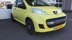 Geel Gebruikt 2011 Peugeot 107 Hatchback | € 2.750 (Eerlijke prijs)