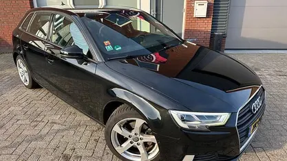Occasion 2019 Audi A3 Sportback Sport Hatchback | € 12.700 (Eerlijke prijs)