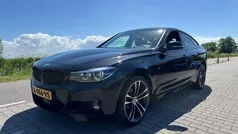 Zwart Gebruikt 2019 BMW 320 Executive Sedan | € 22.950 (Goede deal)