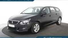 Zwart, metallic lak Gebruikt 2020 Peugeot 308 Active Stationwagen | € 12.400 (Eerlijke prijs)