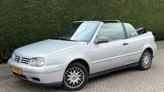 Grijs Gebruikt 2000 VW Golf Cabriolet Highline Cabriolet | € 1.000 (Goede deal)