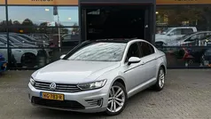 Gebruikt 2015 VW Passat Highline Sedan | € 10.950 (Eerlijke prijs)