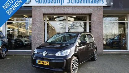 Occasion 2018 VW up! move up! Hatchback | € 11.440 (Eerlijke prijs)