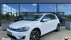 Wit, metallic lak Gebruikt 2019 VW e-Golf Hatchback | € 11.900 (Eerlijke prijs)