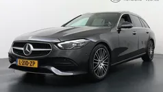 Gebruikt 2021 Mercedes 200 Luxury Stationwagen | € 31.995 (Eerlijke prijs)