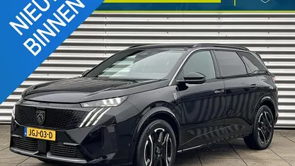 Zwart Gebruikt 2025 Peugeot e-5008 Avantage SUV | € 48.940 (Eerlijke prijs)