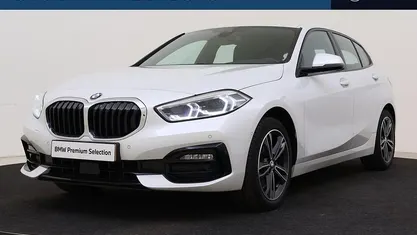 Occasion BMW 118 Executive 136 PK (100 kW) 2022 Wit (metallic) Hatchback