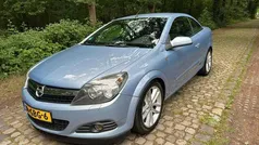 Blauw Gebruikt 2006 Opel Astra Cabriolet Cosmo Cabriolet | € 3.650 (Eerlijke prijs)