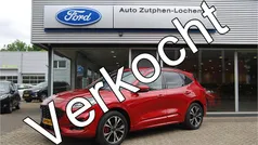 Rood Gebruikt 2021 Ford Kuga ST-Line X SUV | € 25.940 (Eerlijke prijs)