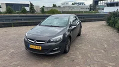 Grijs Gebruikt 2014 Opel Astra Design Edition Hatchback | € 5.850 (Eerlijke prijs)