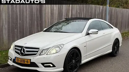 Wit Occasion 2009 Mercedes E350 AMG line Coupé | € 8.999 (Eerlijke prijs)