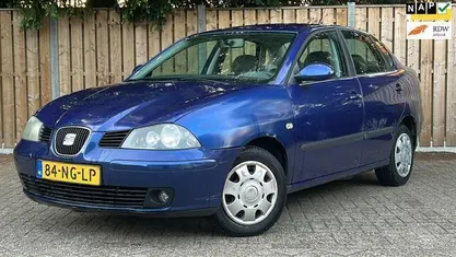 Blauw Gebruikt 2003 Seat Cordoba Sedan | € 999 (Eerlijke prijs)