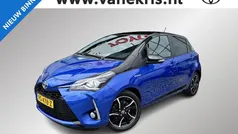 Blauw Gebruikt 2017 Toyota Yaris Hybrid Hatchback | € 15.950 (Eerlijke prijs)