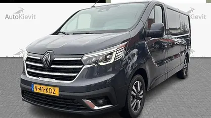 Occasion Renault Trafic 170 PK (125 kW) 2024 Grijs MPV