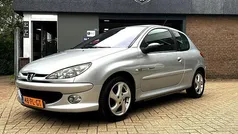 Gebruikt 2004 Peugeot 206 Quiksilver Hatchback | € 1.240 (Eerlijke prijs)