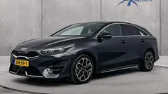Zwart Gebruikt 2022 Kia ProCeed GT-Line Hatchback | € 26.600 (Eerlijke prijs)