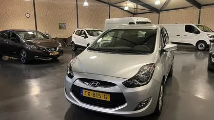 Grijs Gebruikt 2014 Hyundai ix20 GO! Hatchback | € 7.950 (Eerlijke prijs)