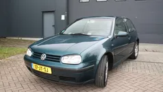 Groen Gebruikt 2002 VW Golf IV Comfortline Hatchback | € 995 (Eerlijke prijs)