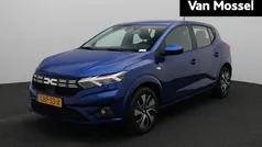 Blauw Gebruikt 2024 Dacia Sandero Expression Hatchback | € 18.235 (Eerlijke prijs)