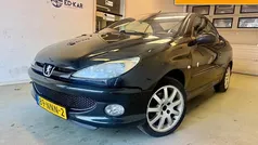 Gebruikt 2006 Peugeot 206 CC Roland Garros Cabriolet | € 1.195 (Goede deal)