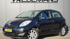 Zwart Gebruikt 2010 Toyota Yaris Cool Hatchback | € 3.950 (Eerlijke prijs)
