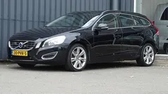 Zwart Gebruikt 2011 Volvo V60 Momentum Stationwagen | € 9.945 (Eerlijke prijs)