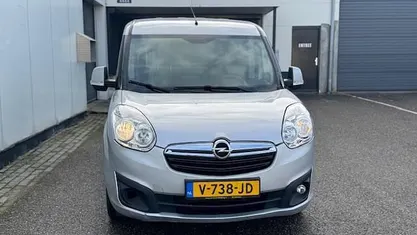 Occasion Opel Combo Sport 95 PK (69 kW) 2017 Zilver Van