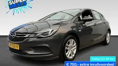 Grijs Gebruikt 2016 Opel Astra Edition Hatchback | € 12.345 (Eerlijke prijs)