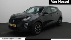 Zwart Gebruikt 2023 Peugeot e-2008 Active SUV | € 22.900 (Goede deal)