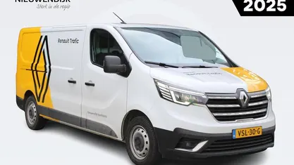 Wit Occasion 2022 Renault Trafic MPV | € 24.640 (Eerlijke prijs)