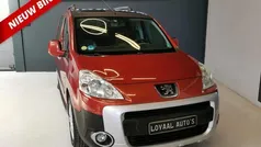 Rood Gebruikt 2009 Peugeot Partner Tepee Outdoor MPV | € 6.999 (Eerlijke prijs)