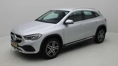 Grijs Gebruikt 2020 Mercedes GLA200 Business SUV | € 34.550 (Goede deal)