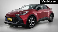 Rood Gebruikt 2024 Toyota C-HR Executive SUV | € 36.935 (Eerlijke prijs)