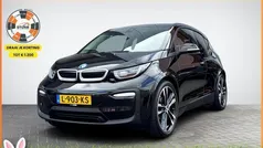 Zwart Gebruikt 2021 BMW i3 Basis Hatchback | € 19.495 (Eerlijke prijs)