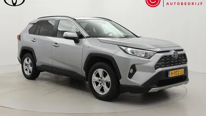 Gebruikt 2019 Toyota RAV4 Hybrid Active SUV | € 30.900 (Eerlijke prijs)