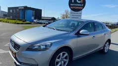 Grijs Gebruikt 2014 Volvo V40 Business Edition Stationwagen | € 5.399 (Eerlijke prijs)