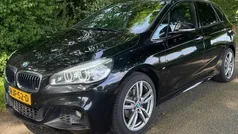Zwart Gebruikt 2016 BMW 220 Executive Stationwagen | € 15.950 (Eerlijke prijs)